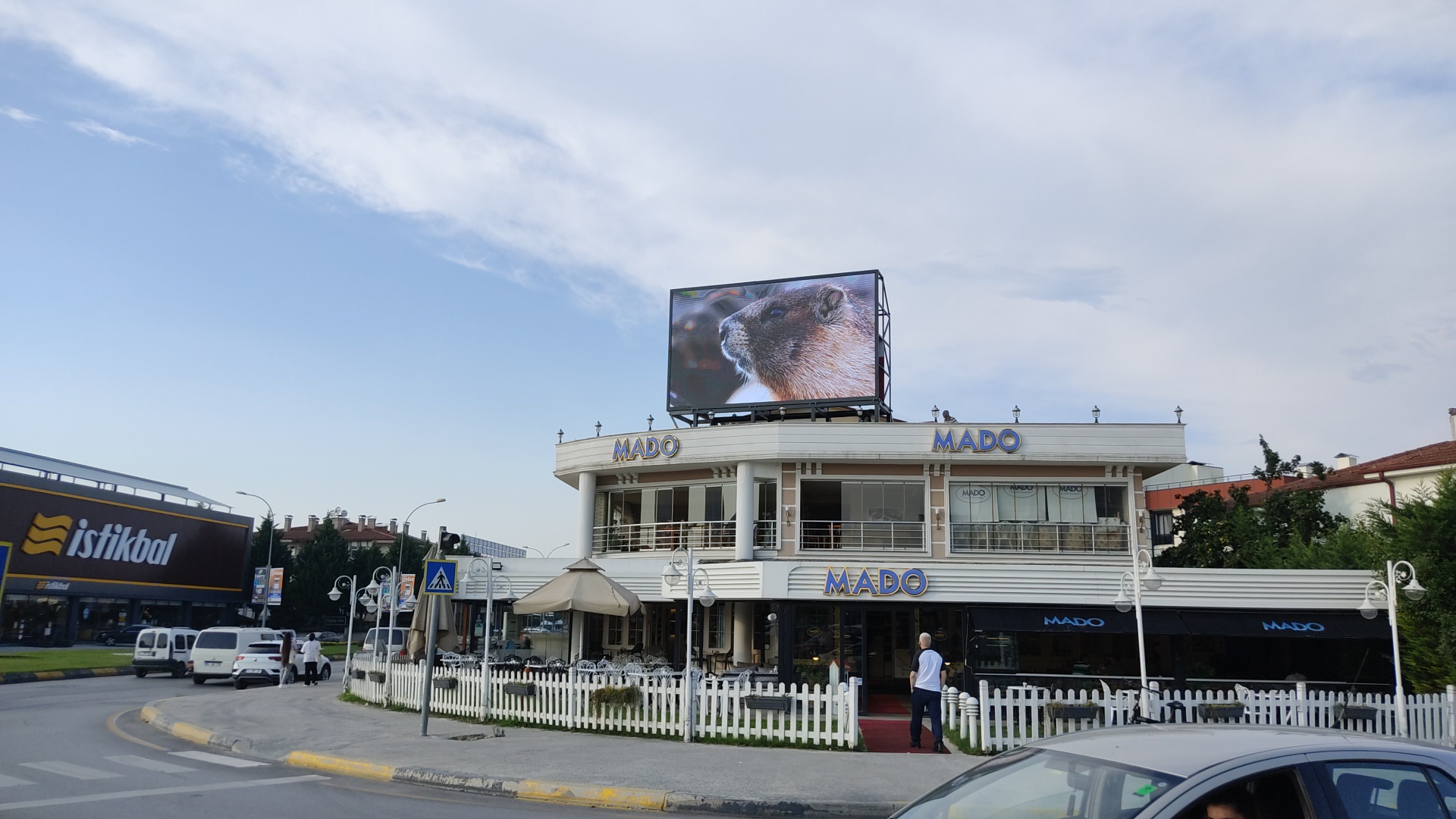 Bina Cephe LED Ekranı